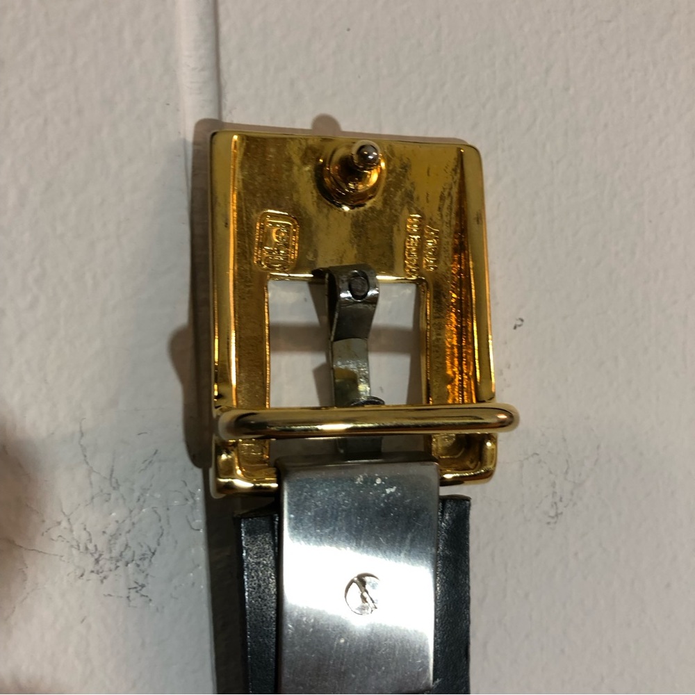 Carlisle Vintage Belt Made in Italy with Gold Buckle Small - Picture 7 of 8